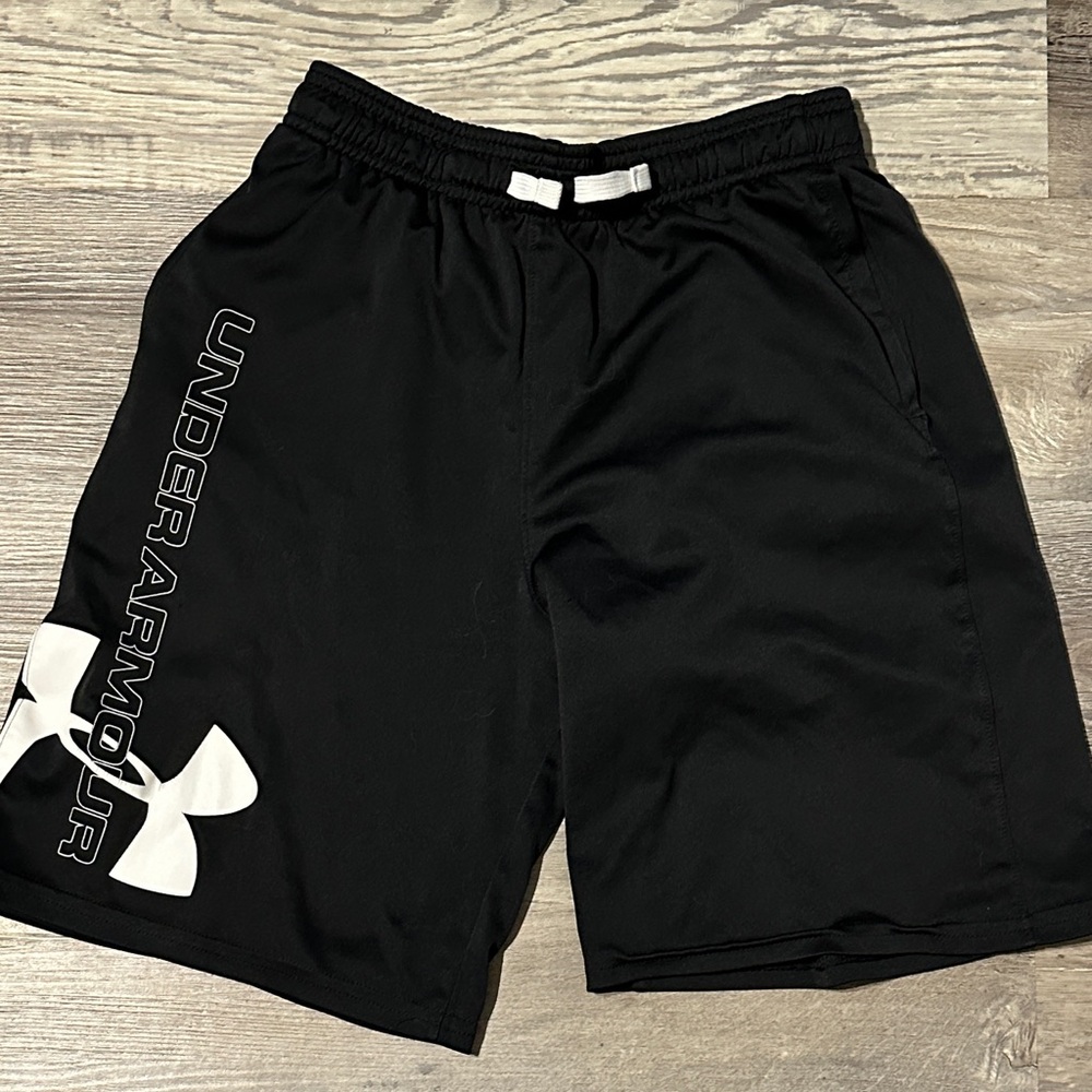 Under Armour Boys Black Athletic Shorts